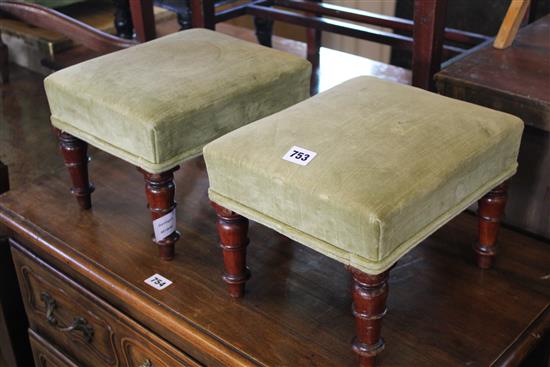 Pair foot stools